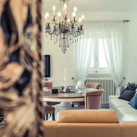 לינה וארוחת בוקר La Valle Del Cristallo Wellness & Charme אוסטוני