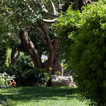 La Valle Del Cristallo Wellness & Charme 4* אוסטוני