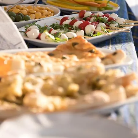 La Valle Del Cristallo Wellness & Charme 4* אוסטוני